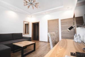 Отель Айвенго. Люкс трехместный семейный (двухкомнатный) + 2 4