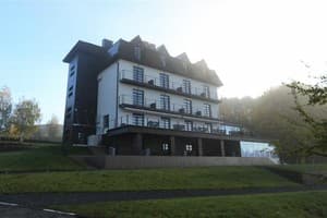 EVE BOUTIQUE LAKEFRONT RESORT 1