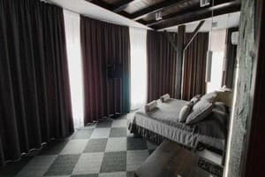 Отель Подкова. Улучшенный двухместный Deluxe c двухспальной кроватью и балконом 1