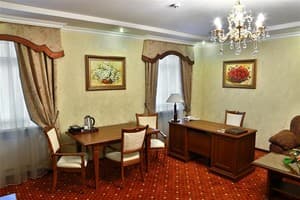 Отель Украина. Люкс двухместный  3